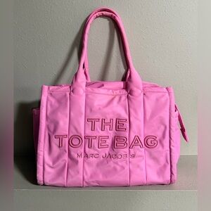 Marc Jacob THE PUFFY NYLON LARGE TOTE BAG